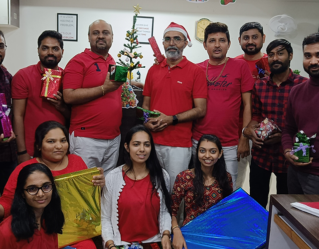 Ho-ho-ho-Merry-Christmas!