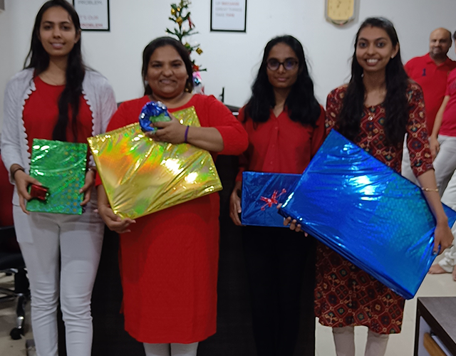 Ho-ho-ho-Merry-Christmas!