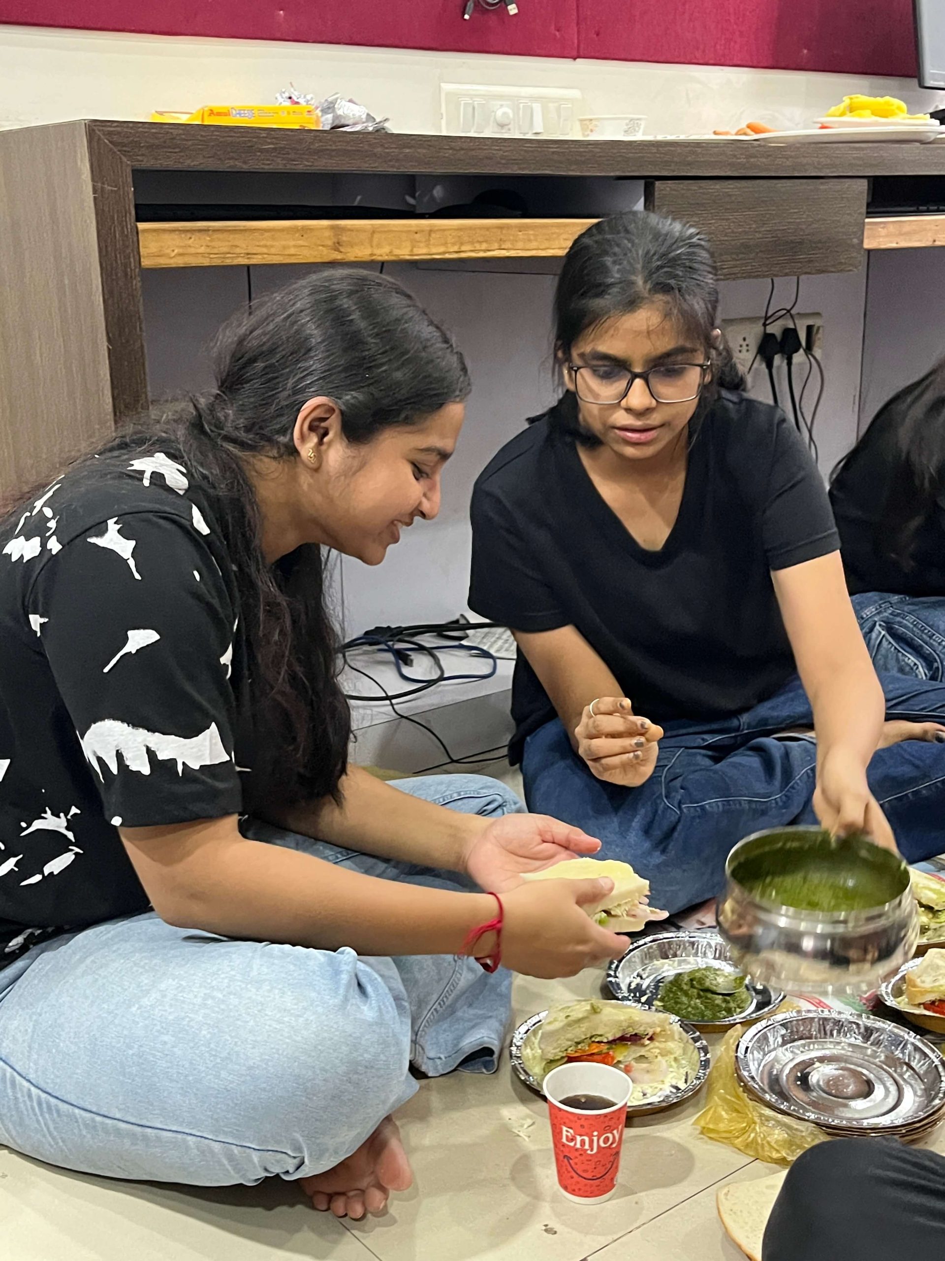 Ready-to-eat sandwiches